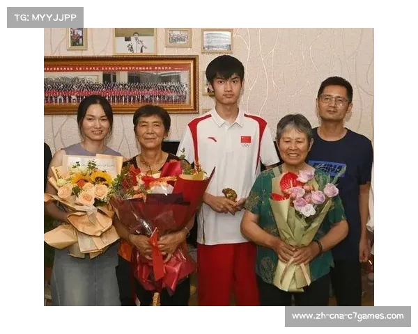 盛李豪亮相新周期首站世界杯 干饭哥再展绝佳枪法引期待 盛李豪亮相新周期首站世界杯 干饭哥再展绝佳枪法引期待